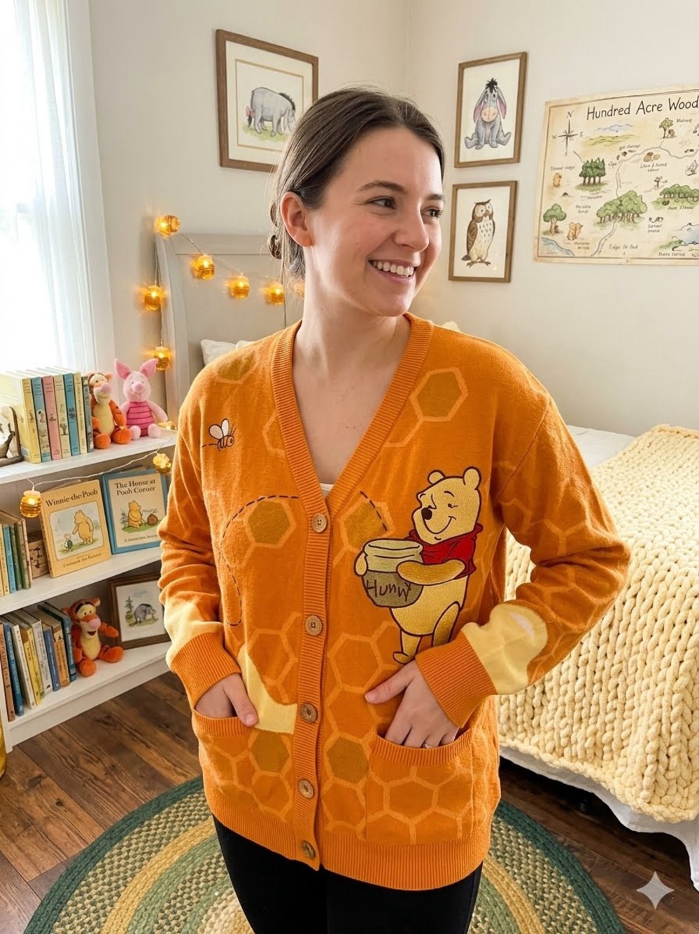 Disney Winnie the Pooh Honeycomb Cardigan BoxLunch Exclusive L GUC
